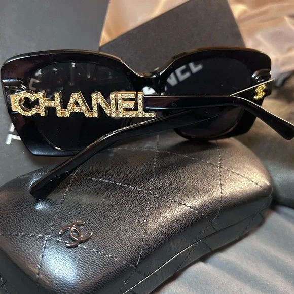 Chanel Square Sunglasses Black - Picture 9 of 12